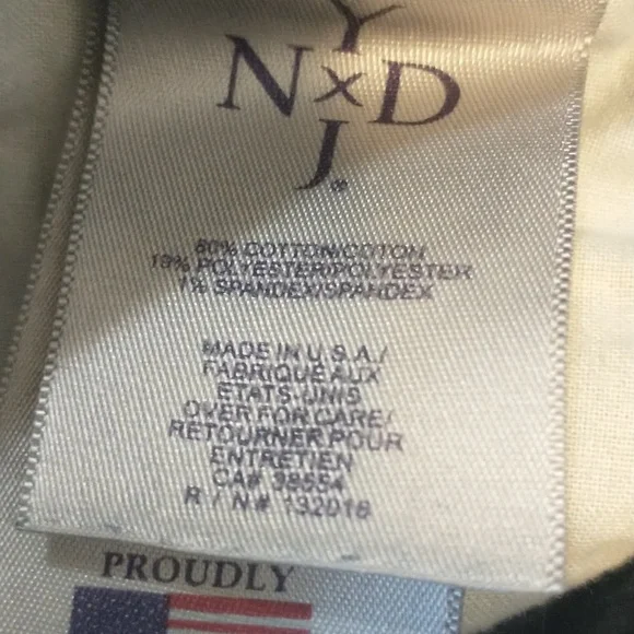 NYDJ dark wash bootcut blingy back pockets - Picture 13 of 13